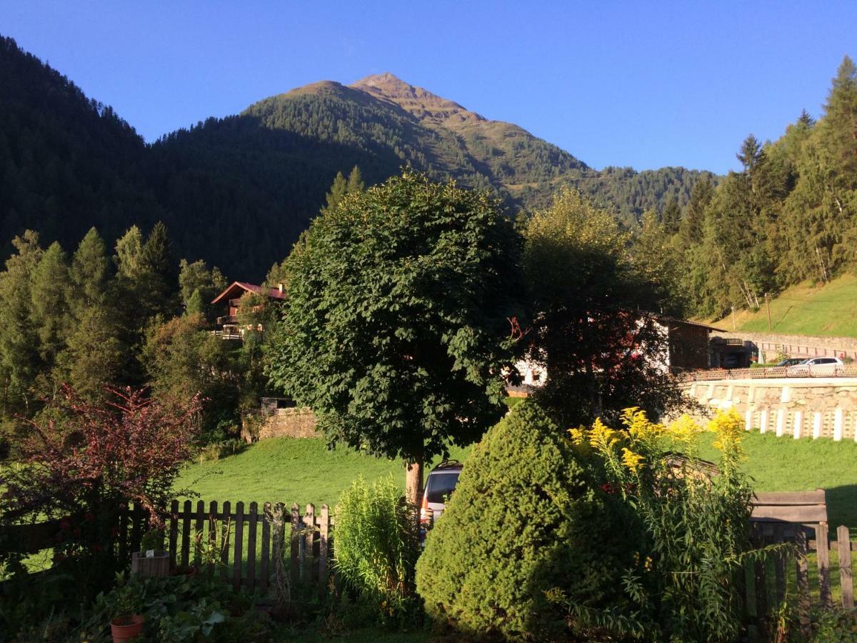 Gaestehaus Dorer Gerhard Pragraten ภายนอก รูปภาพ